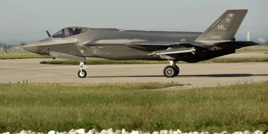 F-35: Ο Πρόεδρος Τραμπ πιέζει τη Ν.Κορέα να αγοράσει κι άλλα stealth μαχητικά